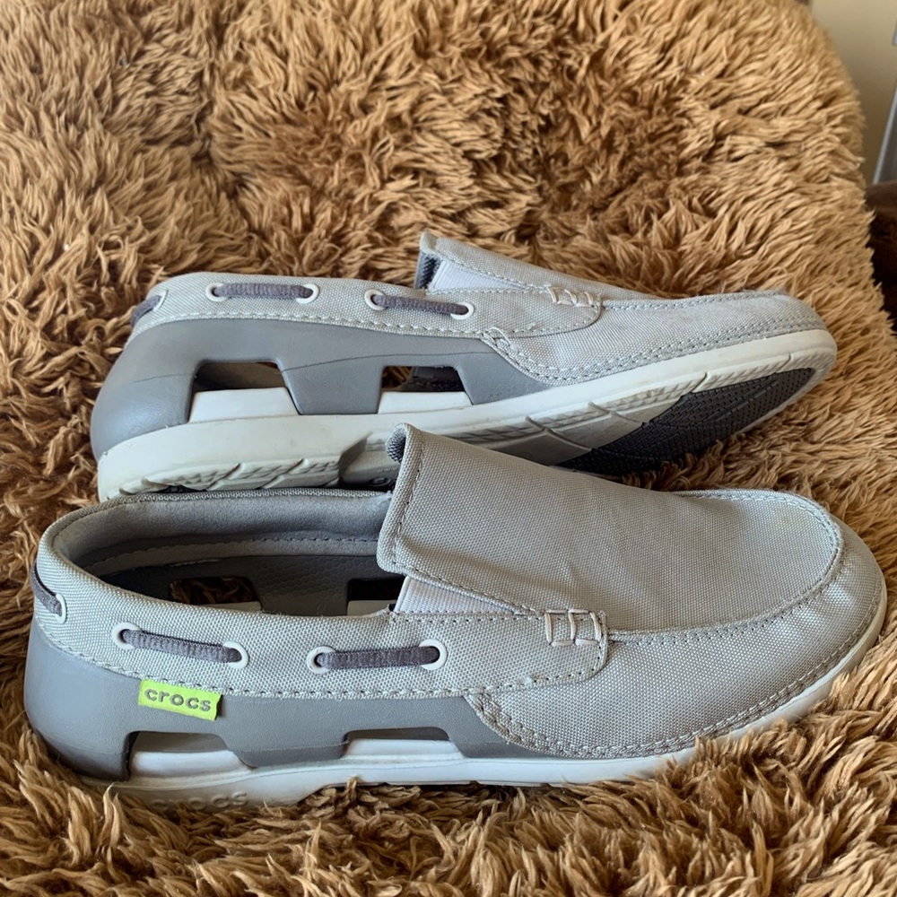 CROCS